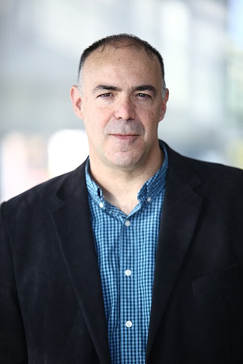 Portrait of Dan Peer