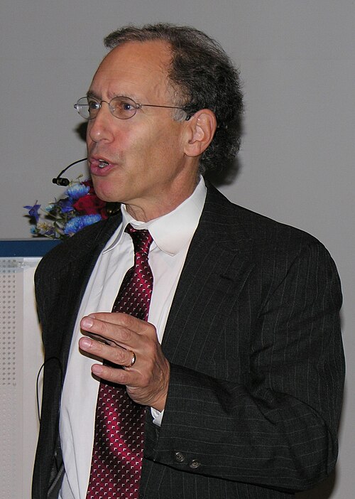 Portrait of Robert Langer